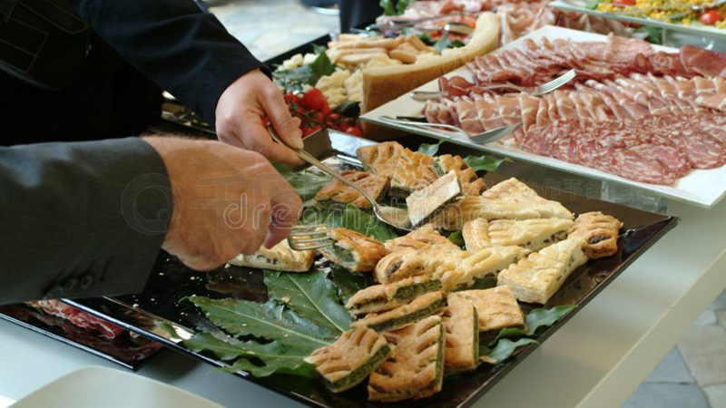 休闲食品代工，售后保障如何考量？**
